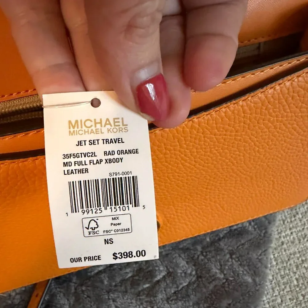 Michael Kors Jet Set Travel Medium Pebbled Leather Crossbody Bag NWOT